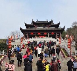 乐山湖北旅游攻略(七月湖北旅游攻略)
