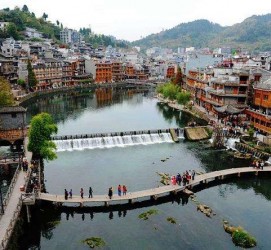 乐山长沙旅游攻略(长沙旅游攻略景点必去二日游)