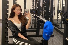 乐山我是一名瑜伽锻练外加兼职模特(我是一名瑜伽锻练外加兼职模特小说)