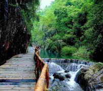 乐山周边旅游(周边旅游景区哪里好玩)