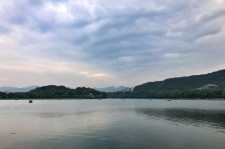 乐山杭州自助游(杭州自助游旅游攻略)