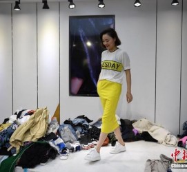 乐山兼职模特试衣服(兼职做试衣模特好吗)