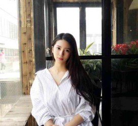 乐山女友兼职模特的小说(女友兼职模特的小说保举)