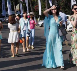 乐山上海商务伴游男雇用(上海雇用高端伴游一天20万)