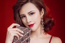 乐山关于兼职模特范范宾馆的信息