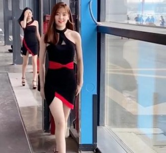 乐山女孩为挣钱在学校兼职当模特的简单介绍