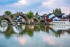 乐山上海旅游攻略(上海旅游攻略手抄报)