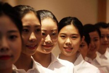 乐山私人伴游招聘 度假区万元月薪招“泳装伴游”
