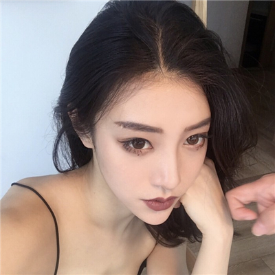 乐山伴游女生寒莱的资料
