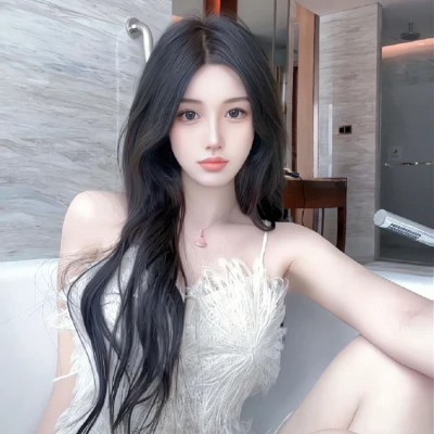 乐山伴游女生吴悠的资料