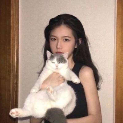 乐山伴游女生杨芃寒的资料