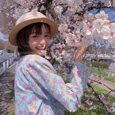 乐山伴游女生扶婷的资料