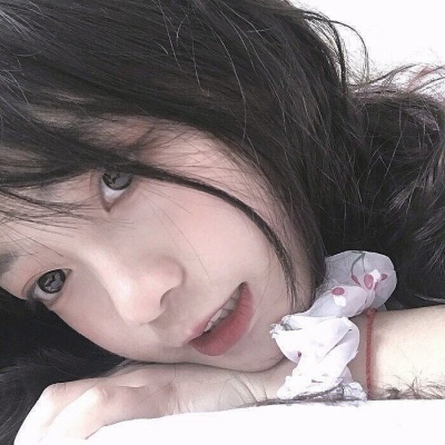 乐山伴游女生柳依依的资料
