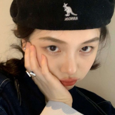 乐山伴游女生星辰大海的资料