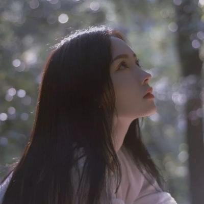 乐山伴游女生秦鹿鸣的资料