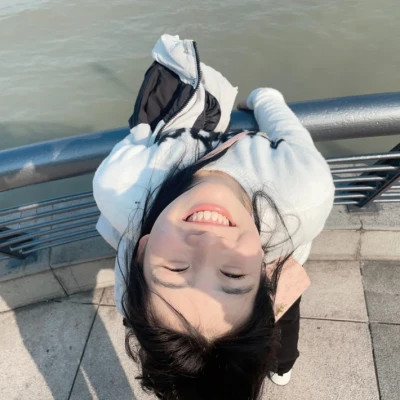 乐山伴游女生李琳洁的资料