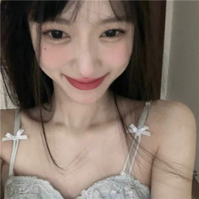 乐山伴游女生喻寒冰的资料