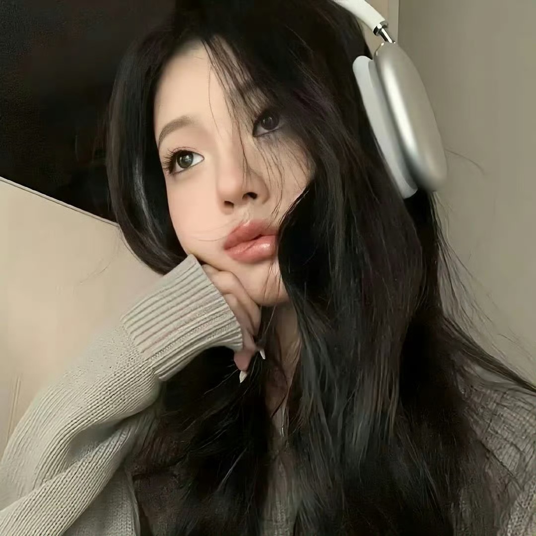 乐山伴游女生刘雪的资料?