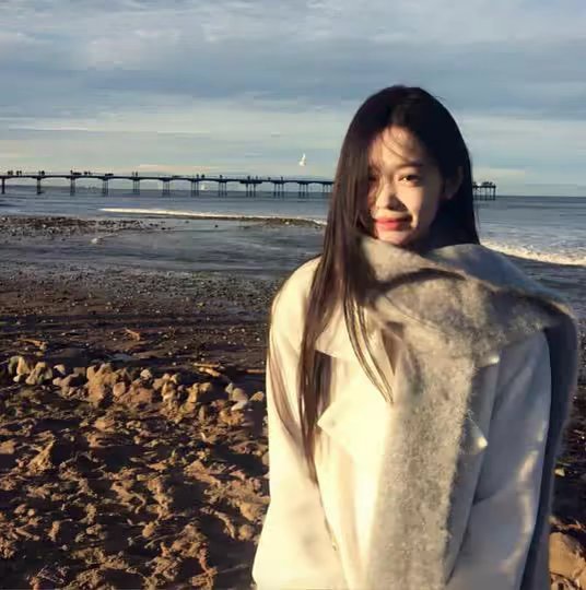 乐山伴游女生周晓婷的资料?