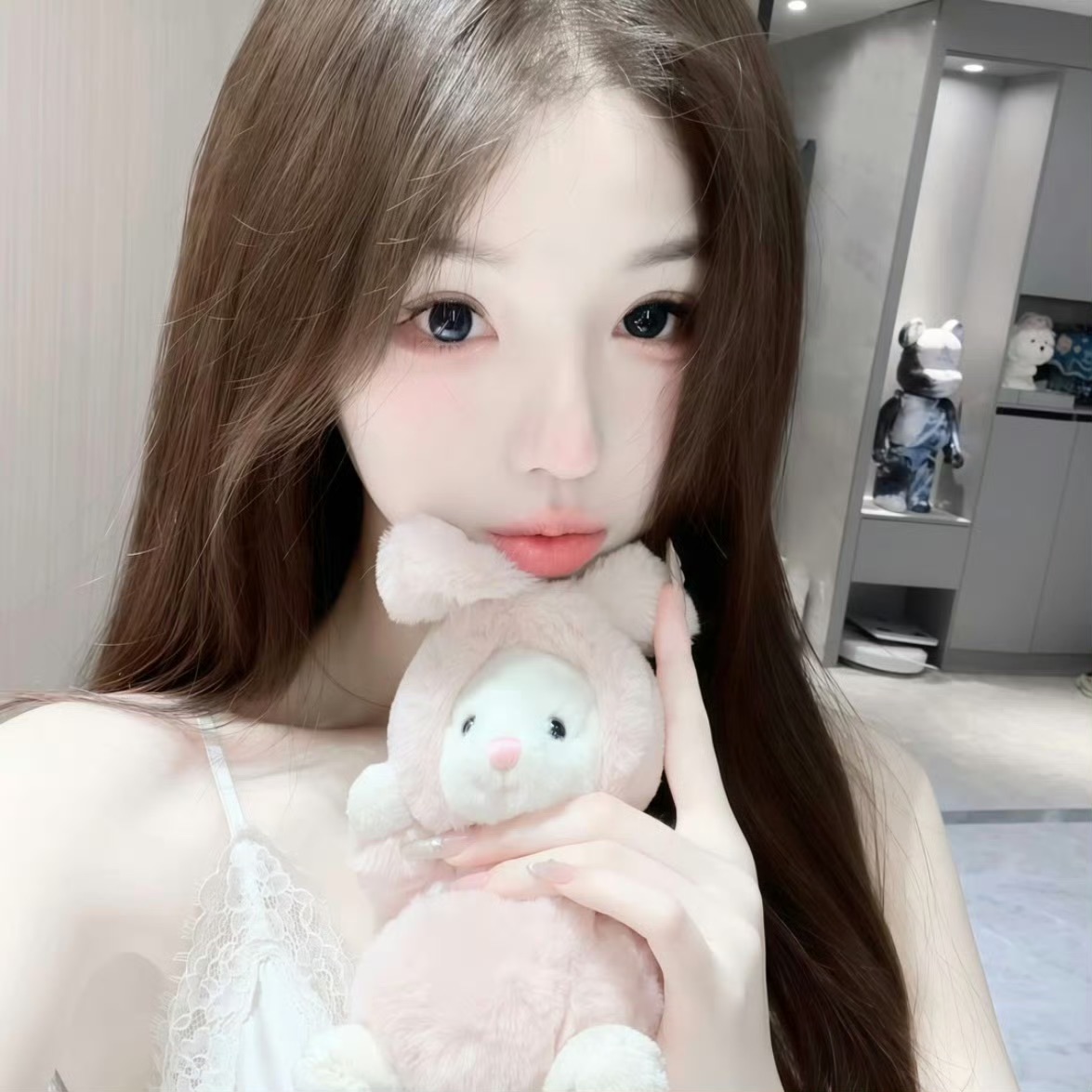 乐山伴游女生朱珠的资料