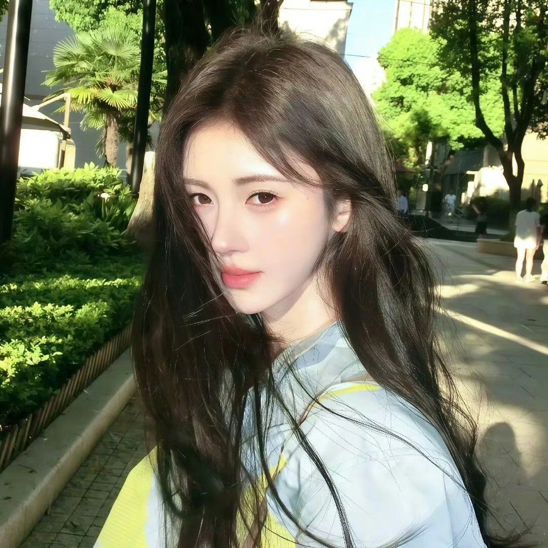 乐山伴游女生许星晚的资料