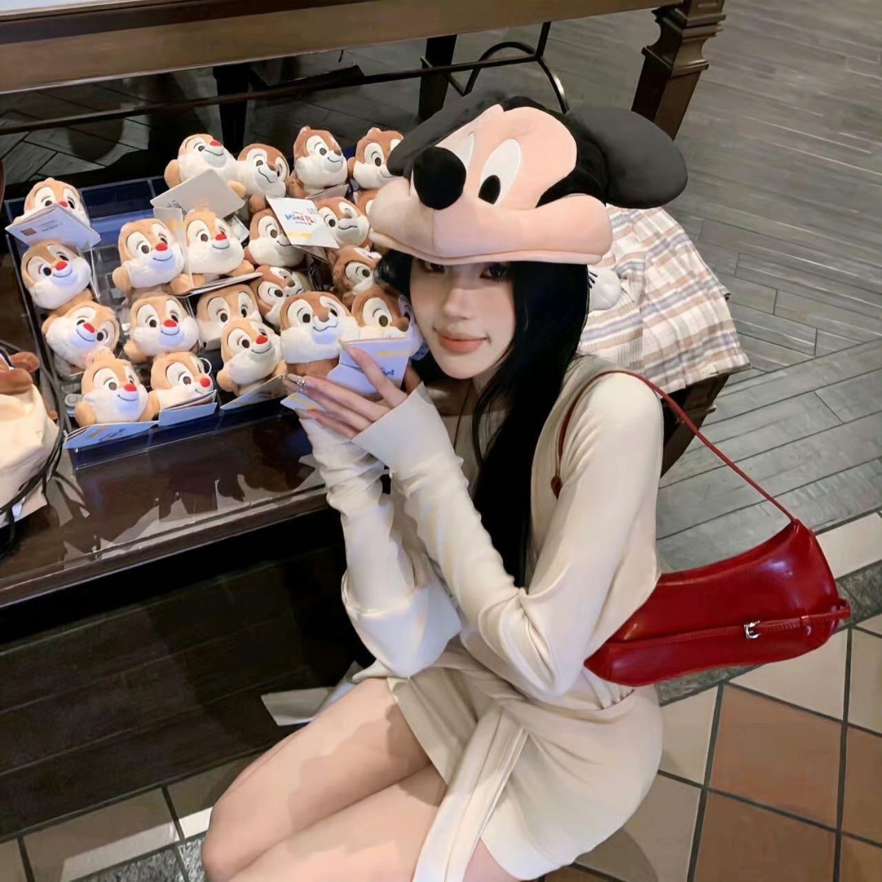 乐山伴游女生温雅的资料