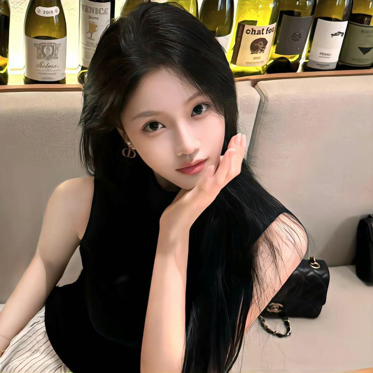 乐山伴游女生苏棠的资料