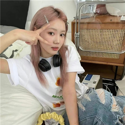 乐山伴游女生纵敏慧的资料