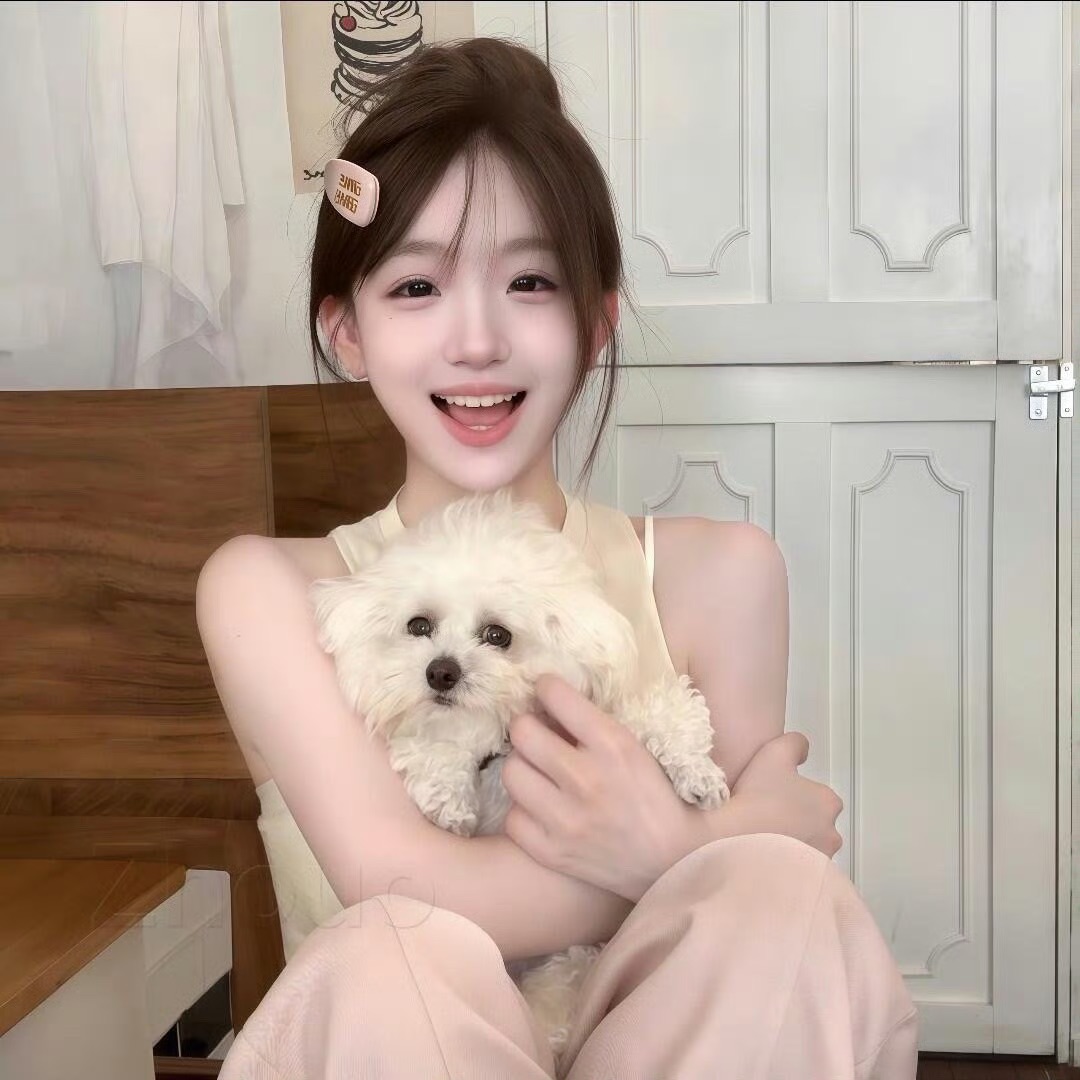 乐山伴游女生周小婷的资料