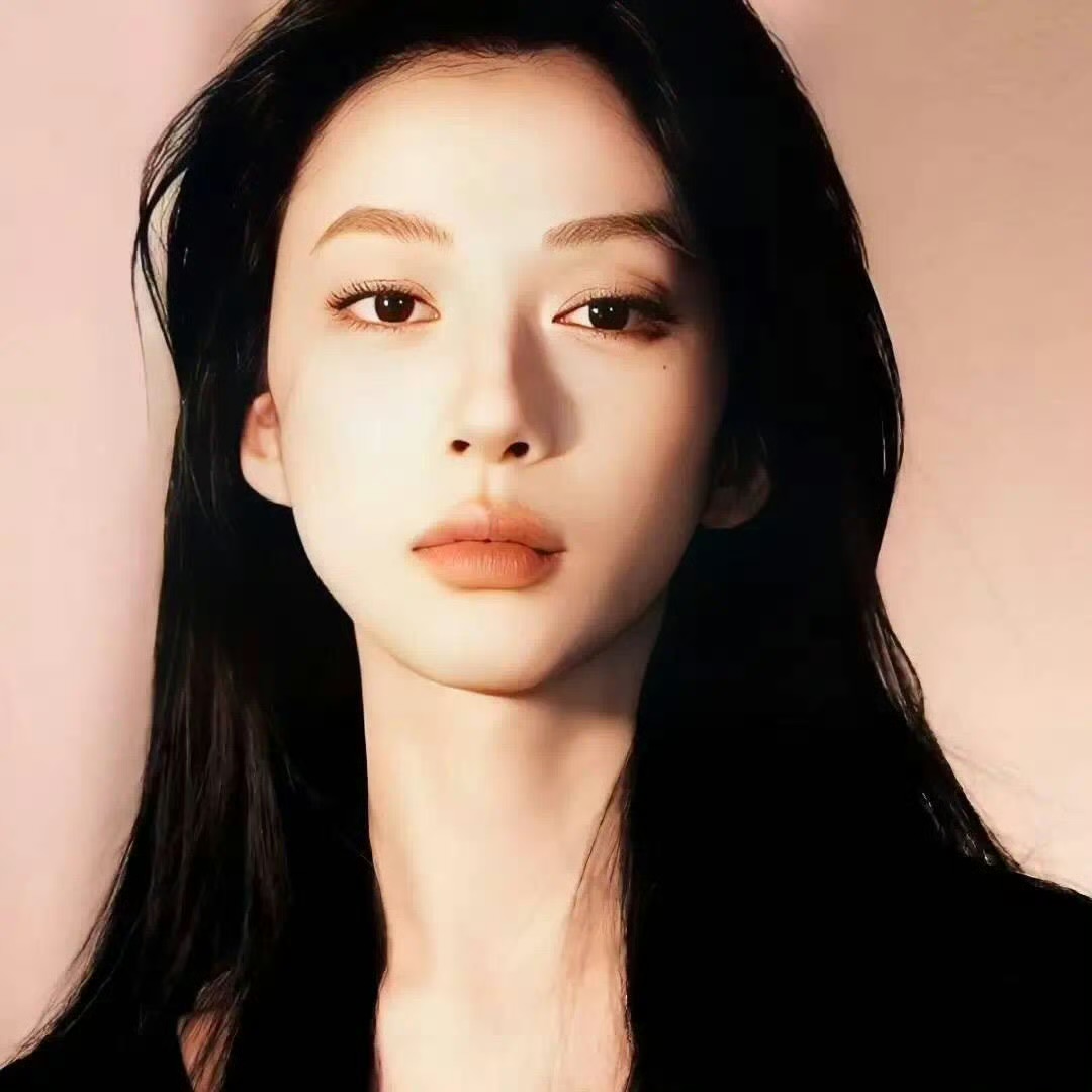 乐山伴游女生佘锦的资料