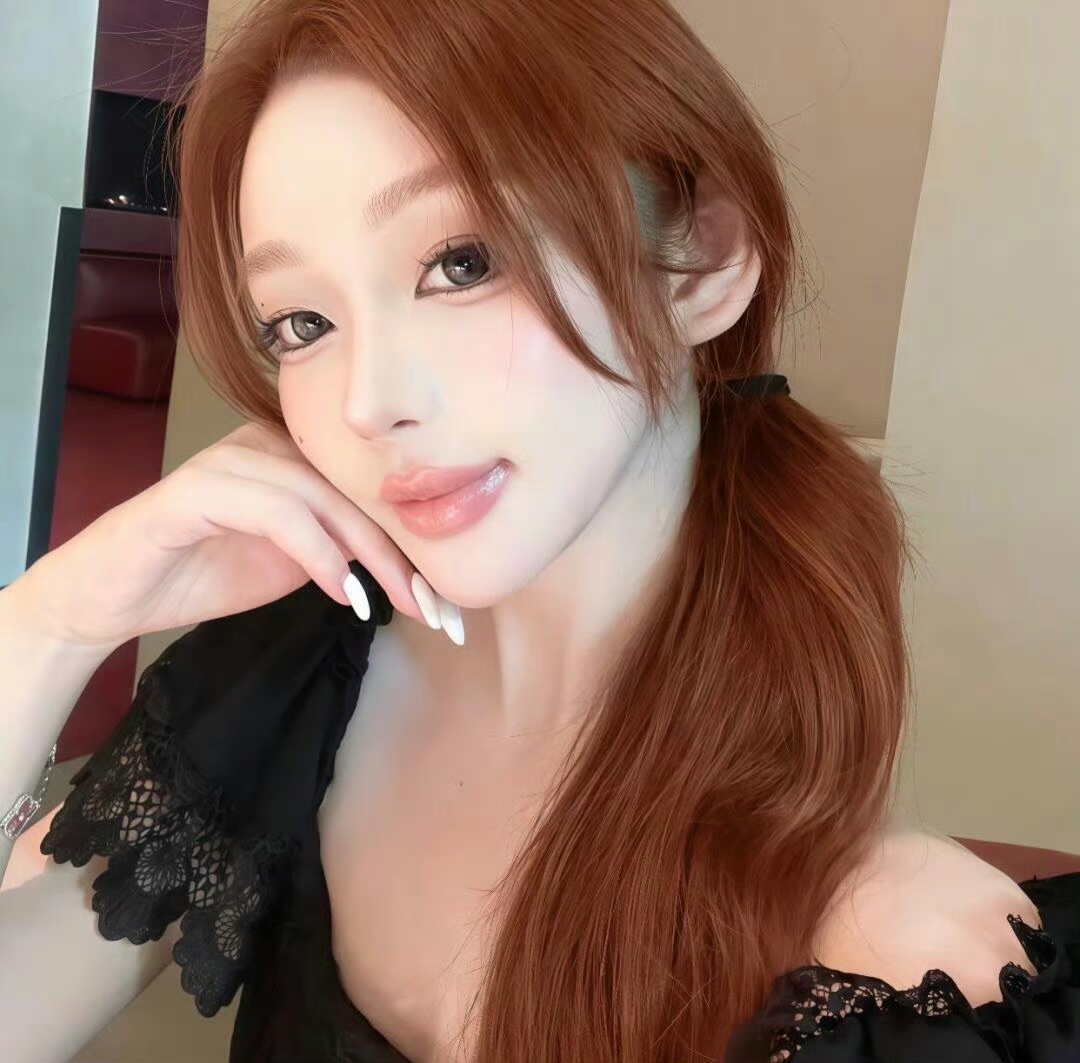 乐山伴游女生 | Victoria LiLI的资料