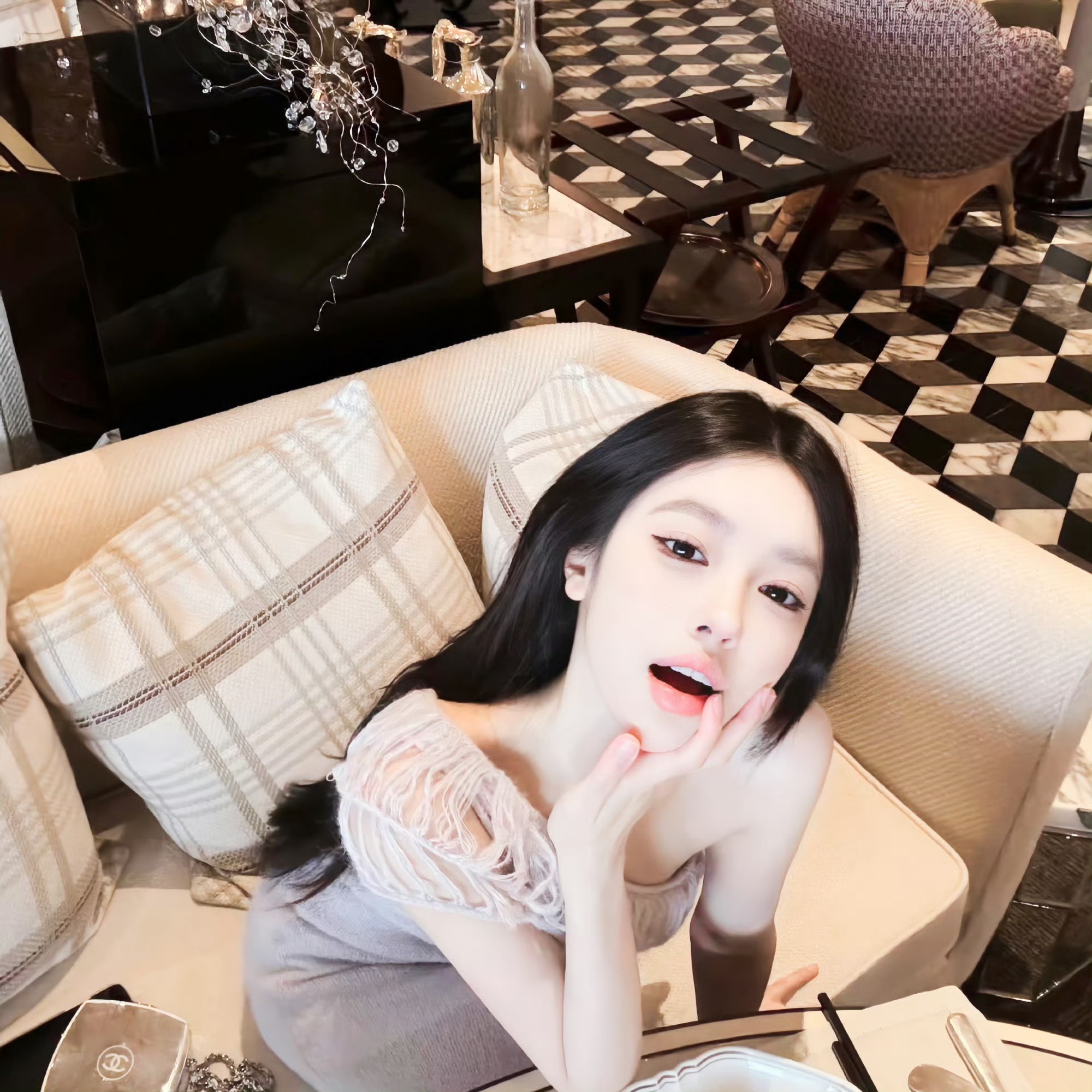 乐山伴游女生 | Ursula的资料