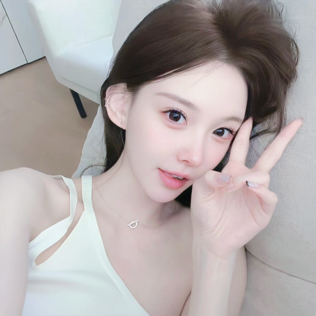 乐山伴游女生 | Elsa的资料
