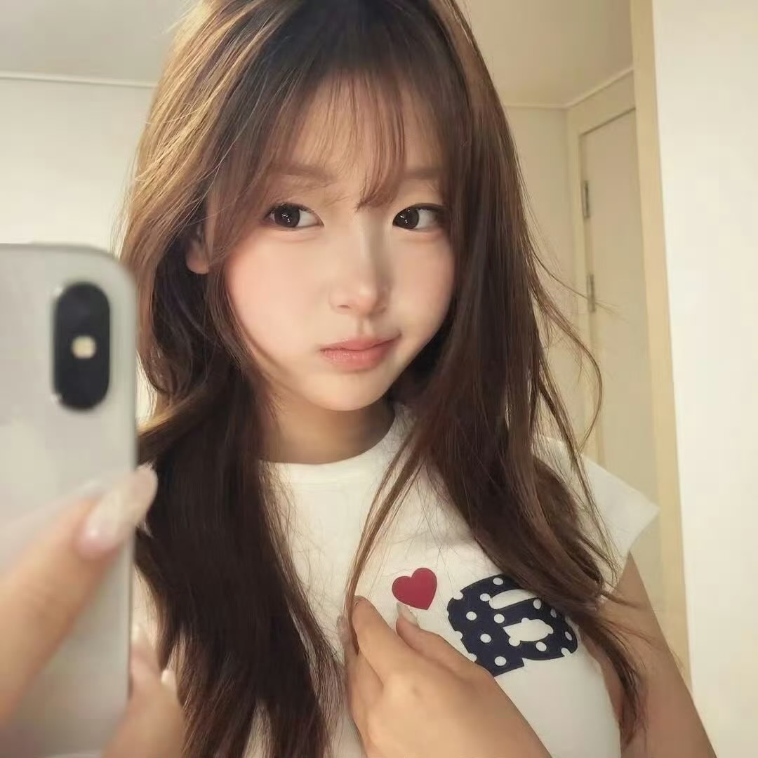 乐山高端私人伴游女生 | Leona Mari的资料
